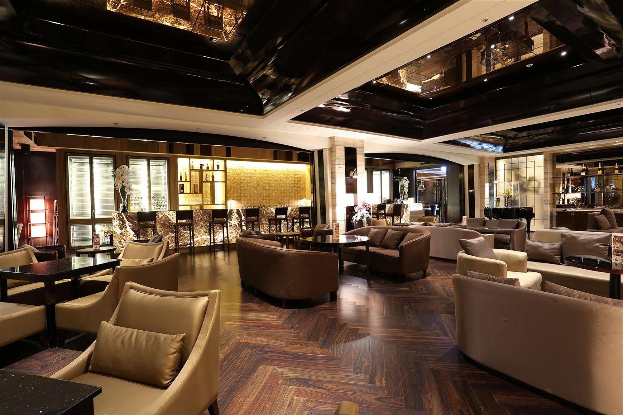 The Splendor Hotel Taichung Esterno foto
