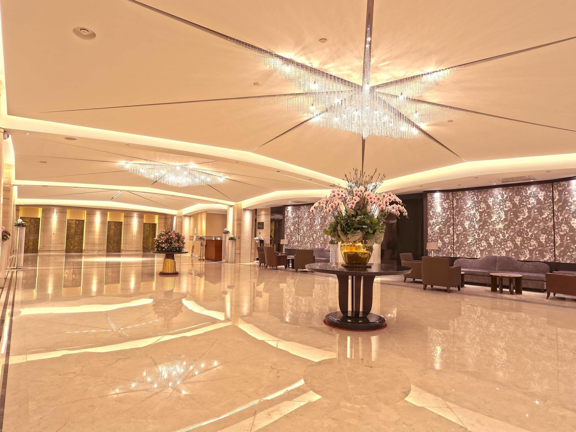 The Splendor Hotel Taichung Esterno foto